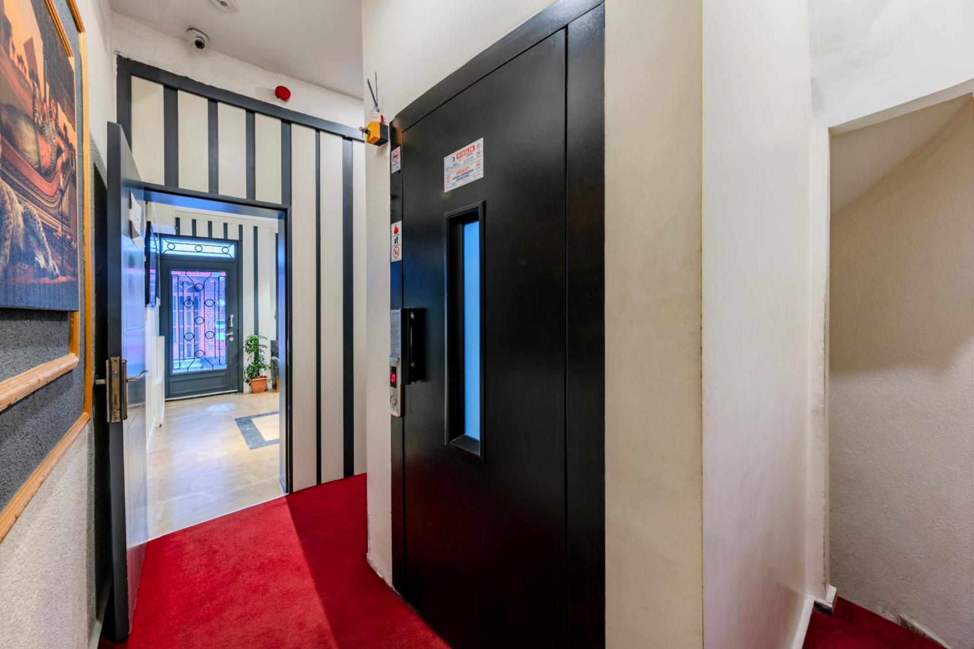 La Pazza Suites Istanbul Exterior photo