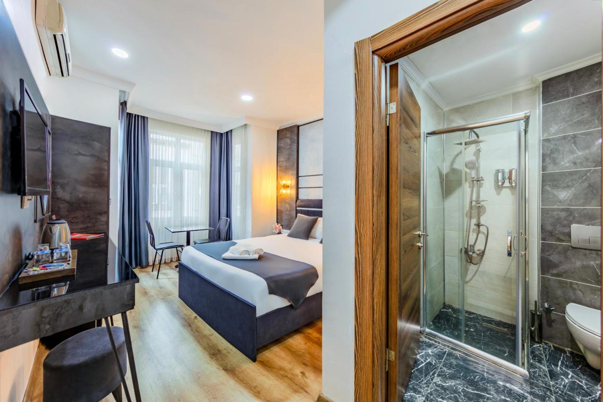 La Pazza Suites Istanbul Exterior photo