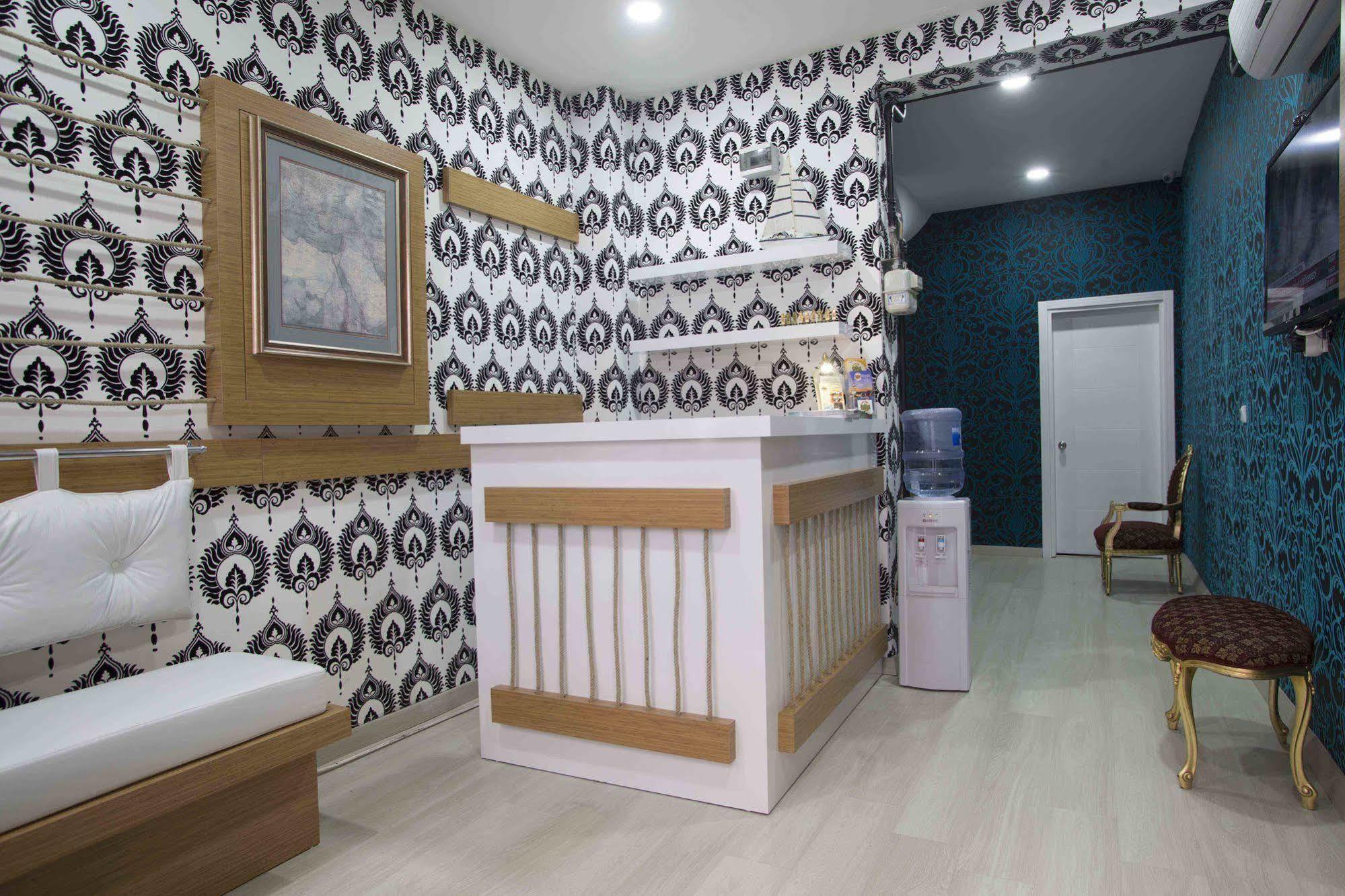 La Pazza Suites Istanbul Exterior photo