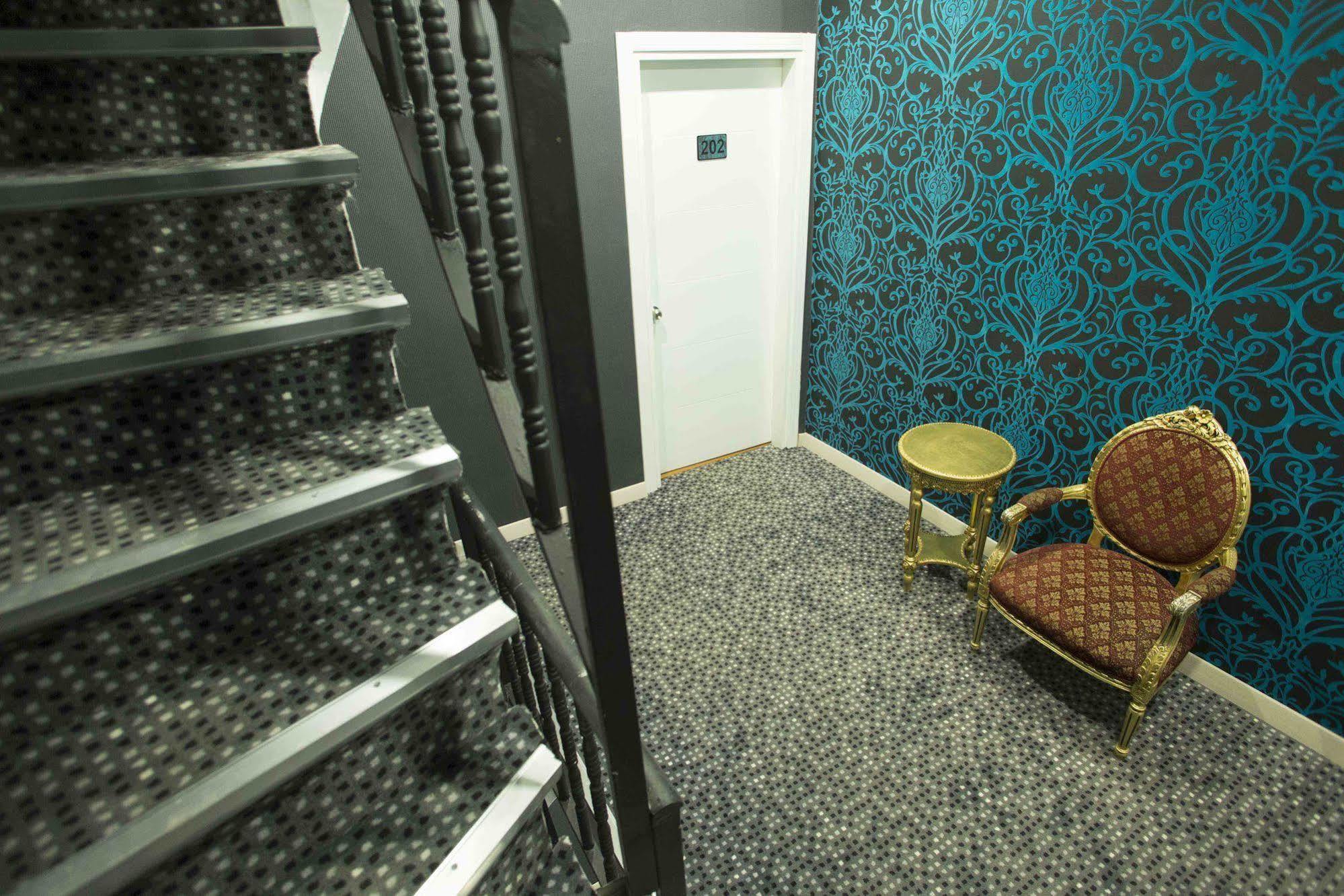 La Pazza Suites Istanbul Exterior photo