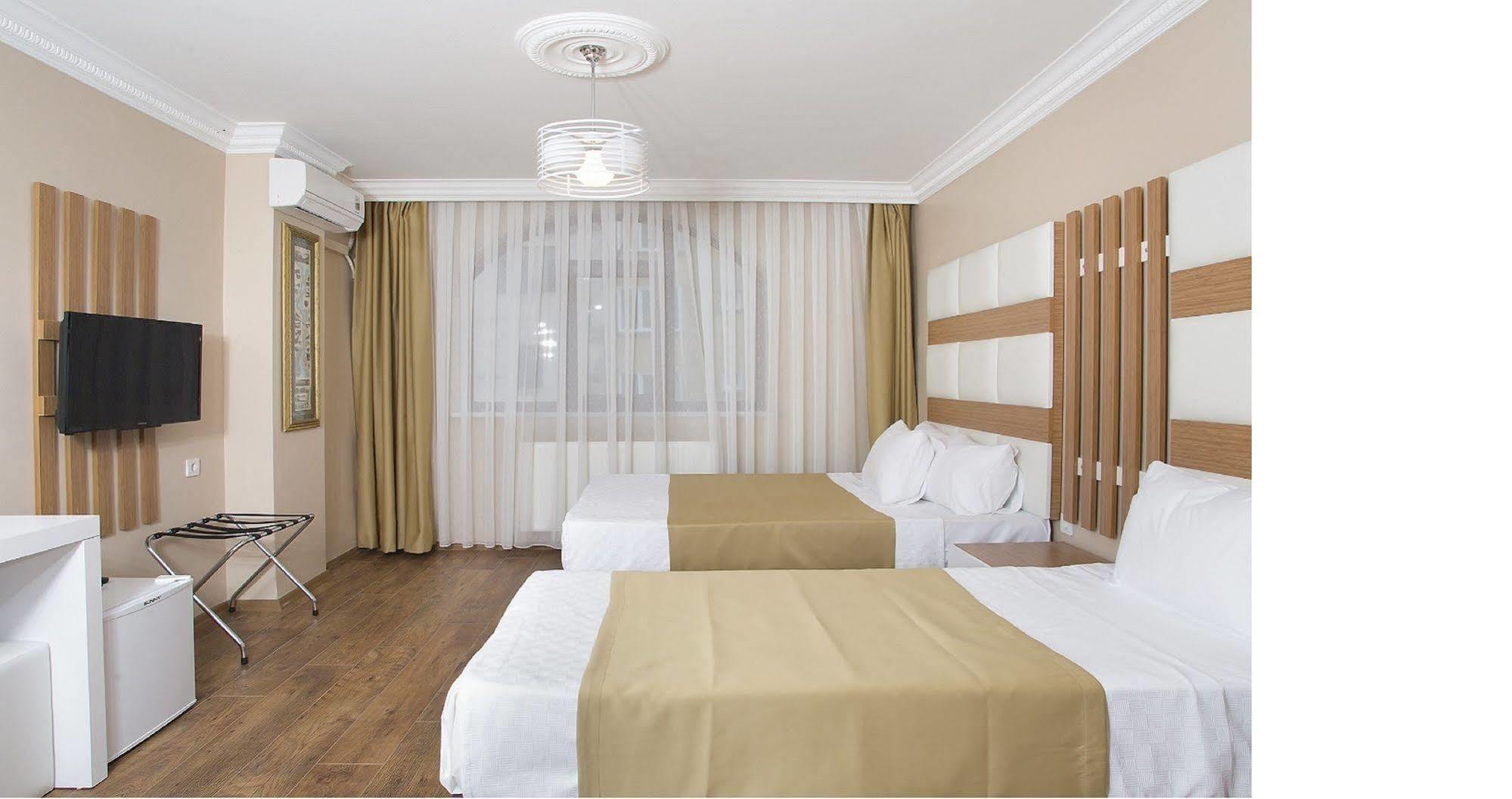 La Pazza Suites Istanbul Exterior photo